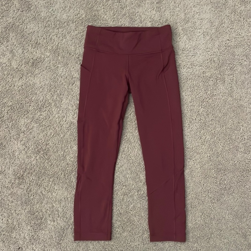 Lululemon Pace Rival